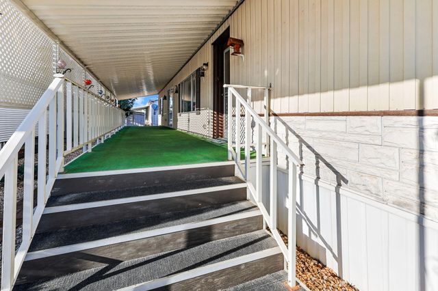 20350 Hole In One Drive, 149, Redding, CA 96002