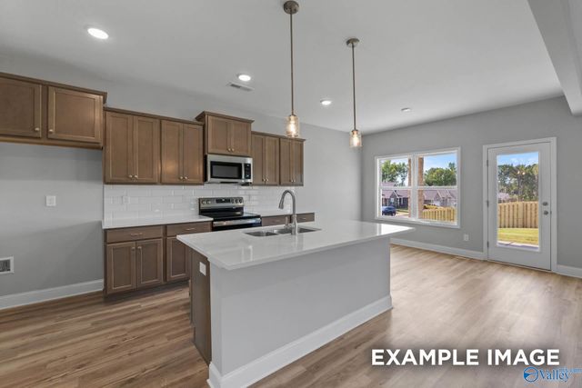 144 Rose Valley Drive, New Market, AL 35761