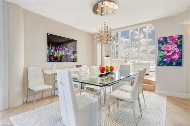 4041 Gulf Shore Blvd N Ph 7, Naples, FL 34103