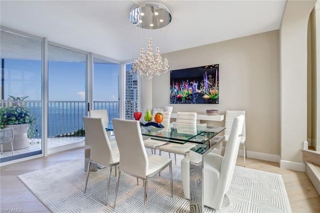 4041 Gulf Shore Blvd N Ph 7, Naples, FL 34103