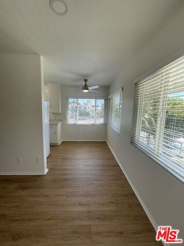 8420 Gulana Avenue, Playa Del Rey (los Angeles), CA 90293