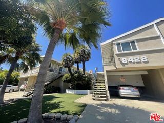 8420 Gulana Avenue, Playa Del Rey (los Angeles), CA 90293