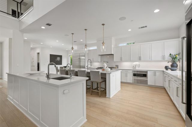 901 Cypress Grove DR, Austin, TX 78732