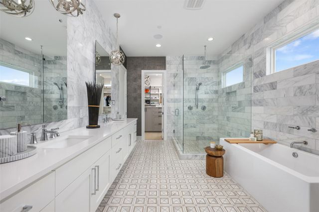 901 Cypress Grove DR, Austin, TX 78732