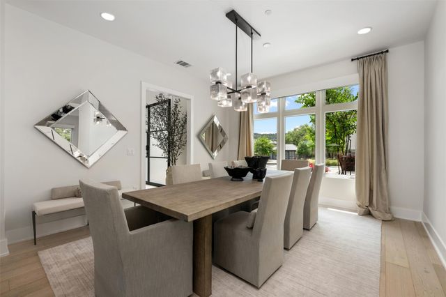 901 Cypress Grove DR, Austin, TX 78732