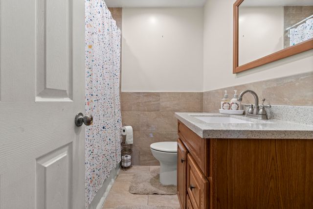 5845 Plainfield Street, Dearborn Heights, MI 48127