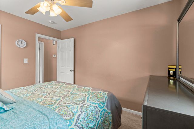 5845 Plainfield Street, Dearborn Heights, MI 48127