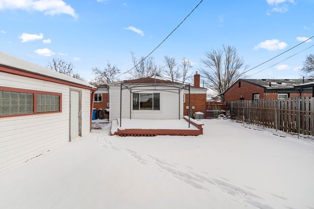 5845 Plainfield Street, Dearborn Heights, MI 48127