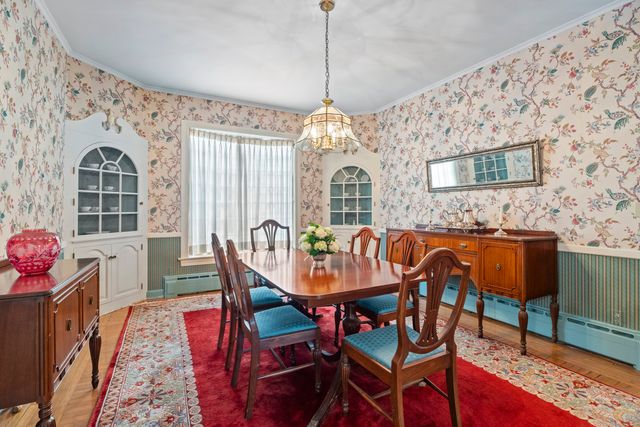 32 East Main Street, Stonington, CT 06355