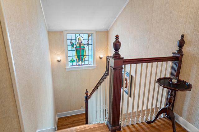 32 East Main Street, Stonington, CT 06355