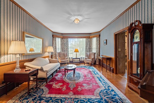 32 East Main Street, Stonington, CT 06355