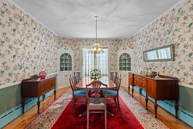 32 East Main Street, Stonington, CT 06355