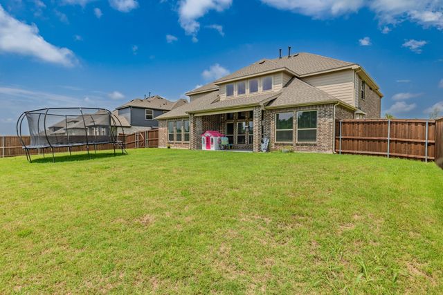929 Gold Finch Lane, Forney, TX 75126