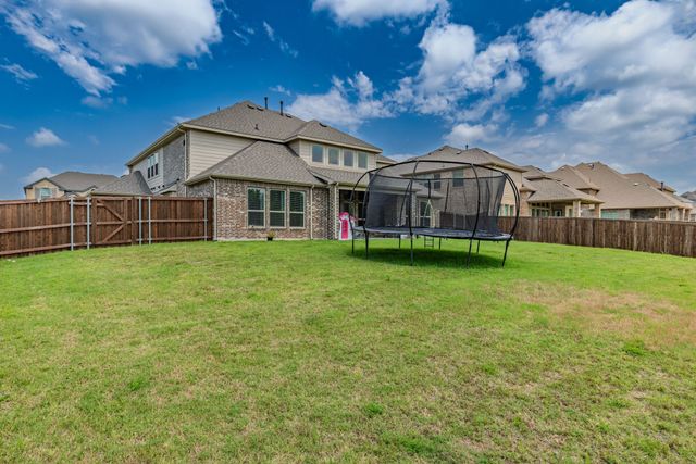 929 Gold Finch Lane, Forney, TX 75126