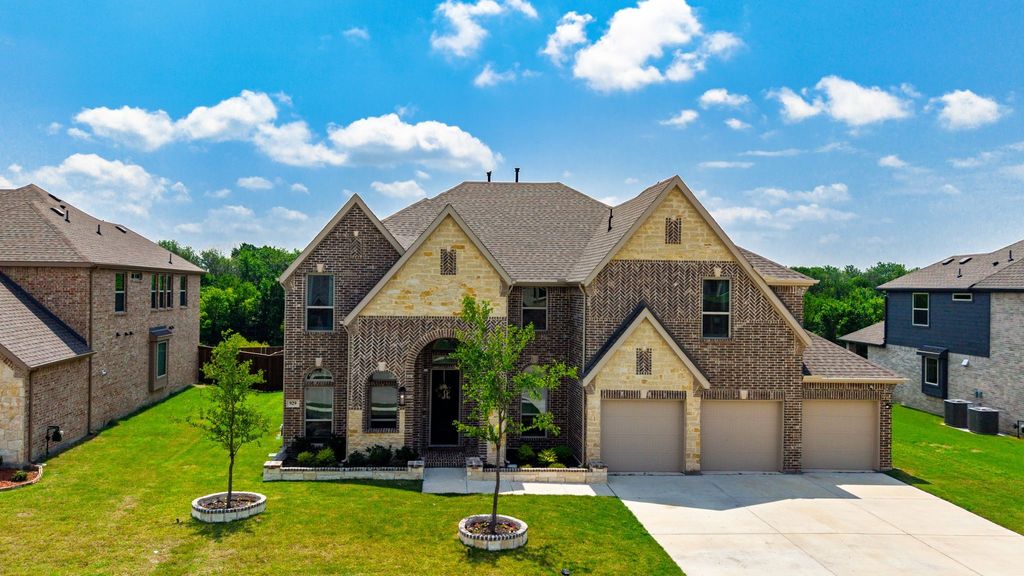 929 Gold Finch Lane, Forney, TX 75126