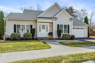 15 Cedar Ridge 1, Wilbraham, MA 01095