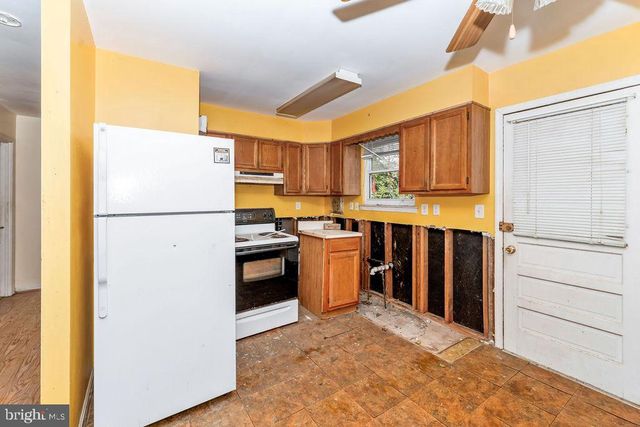 6604 VALLEY PARK RD, Capitol Heights, MD 20743