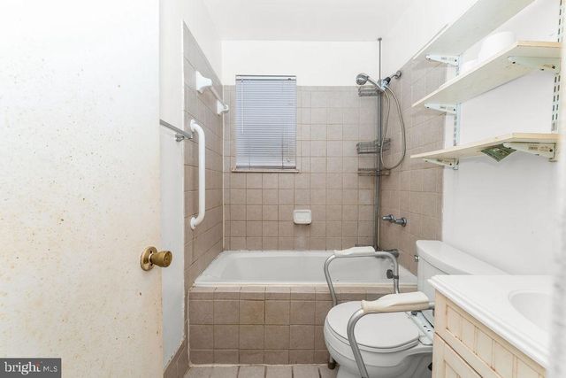 6604 VALLEY PARK RD, Capitol Heights, MD 20743