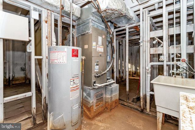 6604 VALLEY PARK RD, Capitol Heights, MD 20743