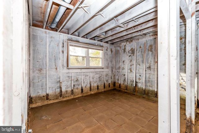 6604 VALLEY PARK RD, Capitol Heights, MD 20743