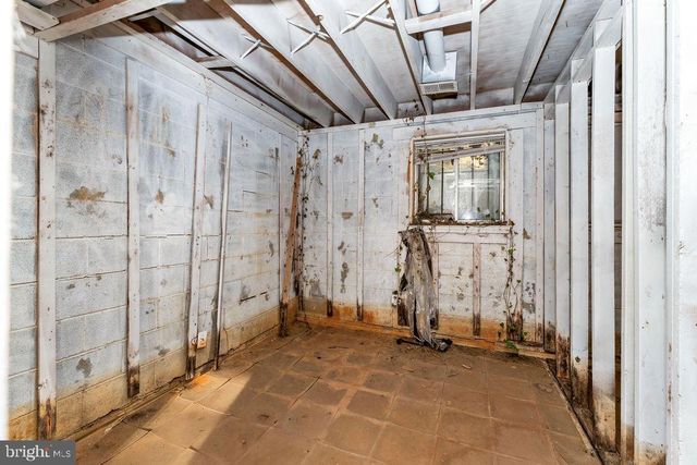 6604 VALLEY PARK RD, Capitol Heights, MD 20743