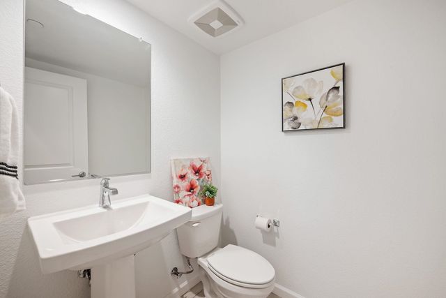 5519 Holly Bay Ave, Dublin, CA 94568