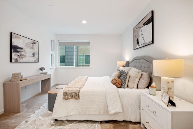 5519 Holly Bay Ave, Dublin, CA 94568