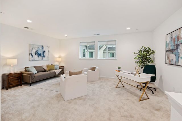 5519 Holly Bay Ave, Dublin, CA 94568