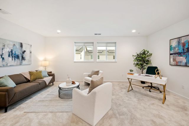 5519 Holly Bay Ave, Dublin, CA 94568