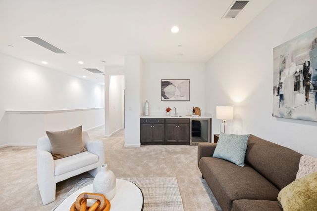 5519 Holly Bay Ave, Dublin, CA 94568