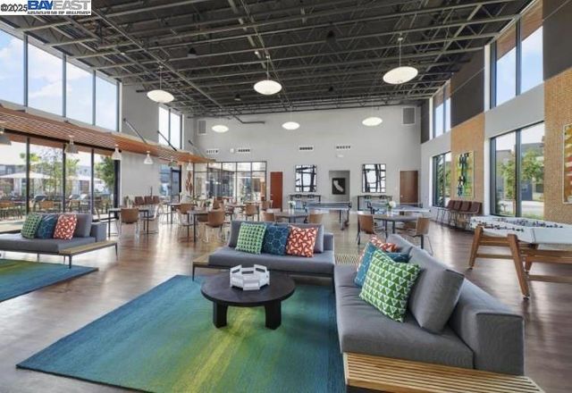 5519 Holly Bay Ave, Dublin, CA 94568