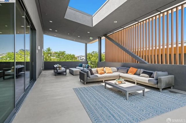 5519 Holly Bay Ave, Dublin, CA 94568