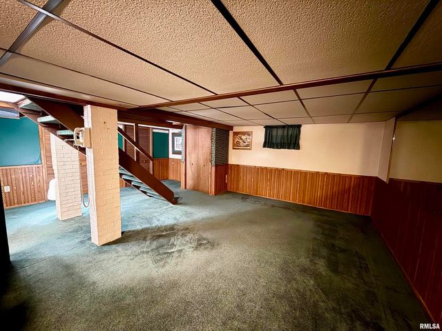 2340 7TH Street, East Moline, IL 61244