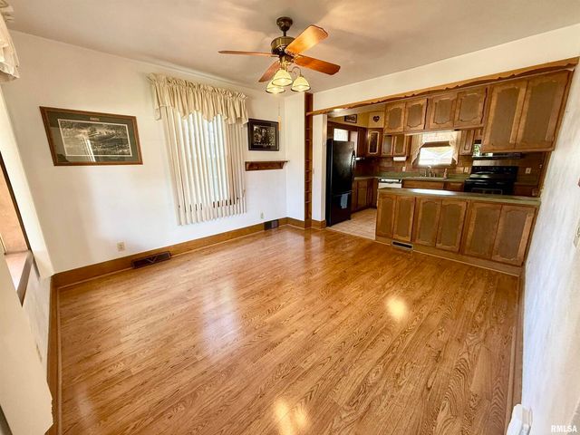 2340 7TH Street, East Moline, IL 61244