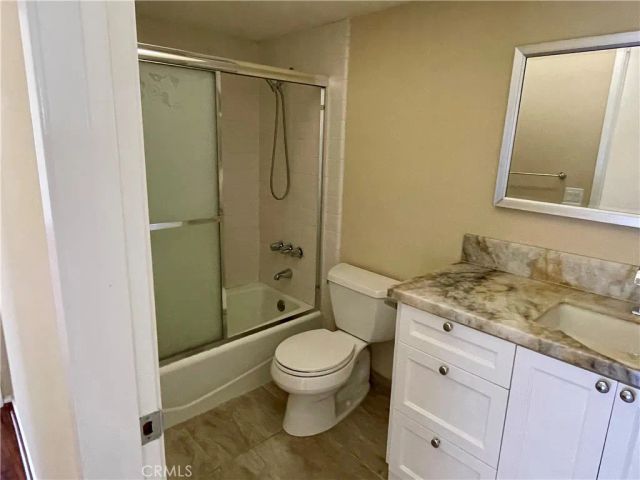 1 Christamon West, Irvine, CA 92620