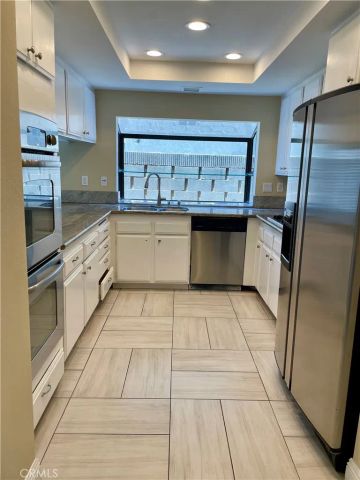 1 Christamon West, Irvine, CA 92620