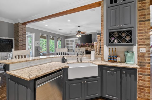 537 Ramsey Drive, Stonewall, LA 71078