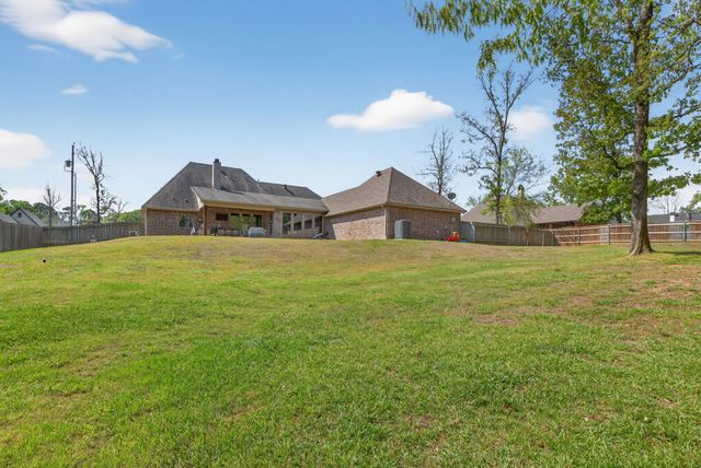 537 Ramsey Drive, Stonewall, LA 71078