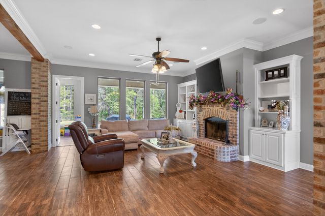 537 Ramsey Drive, Stonewall, LA 71078