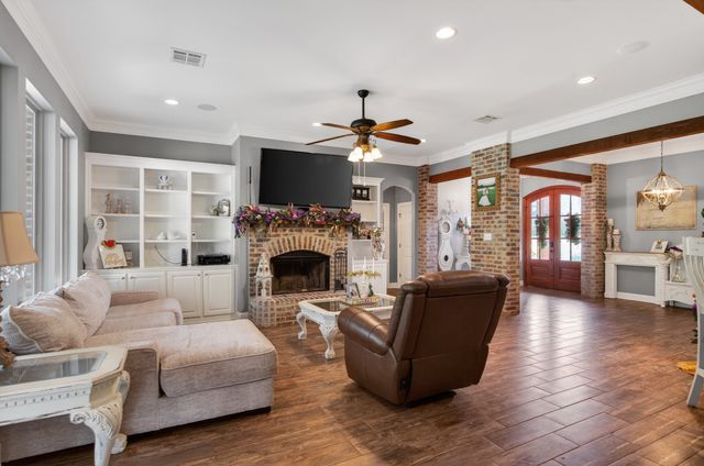 537 Ramsey Drive, Stonewall, LA 71078