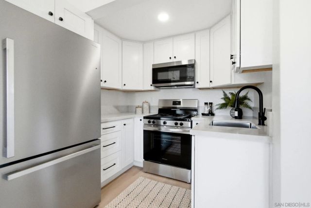 6115 Carling Way, San Diego, CA 92115