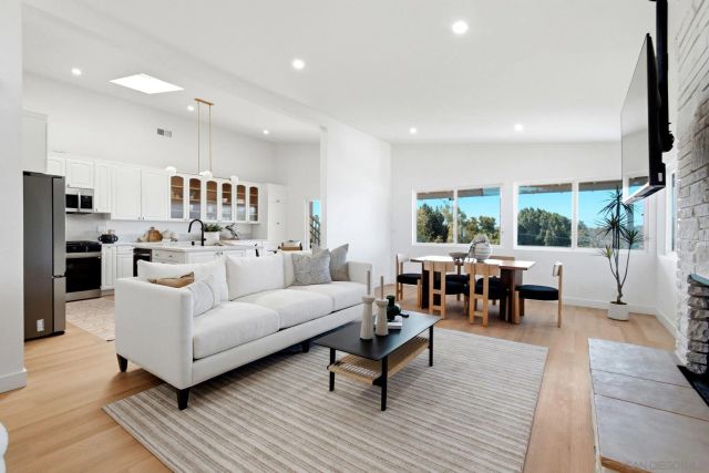 6115 Carling Way, San Diego, CA 92115
