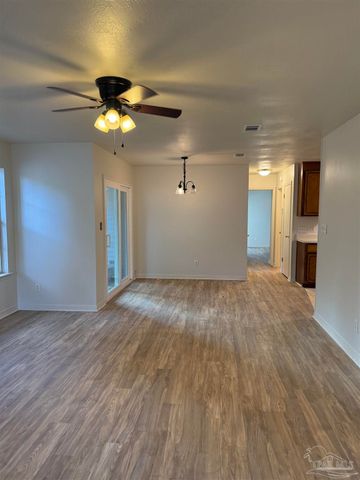 1141 Nestling Dr, Gulf Breeze, FL 32563