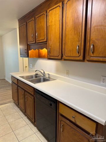 1141 Nestling Dr, Gulf Breeze, FL 32563