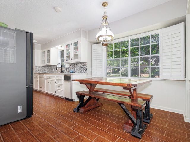 809 Brook Hollow Street, Brownwood, TX 76801