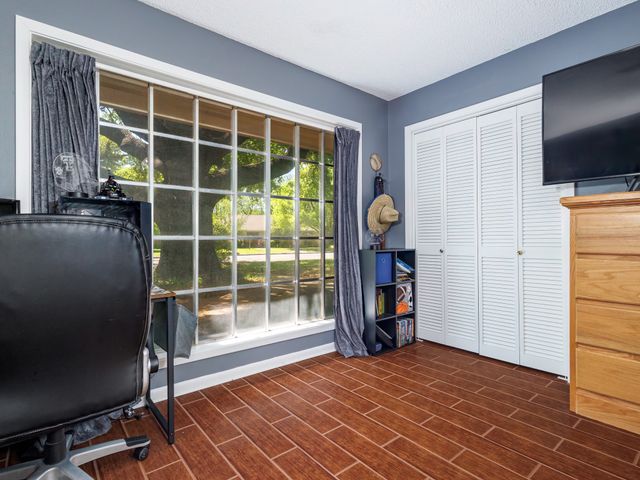 809 Brook Hollow Street, Brownwood, TX 76801