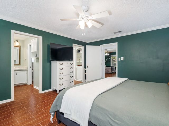 809 Brook Hollow Street, Brownwood, TX 76801