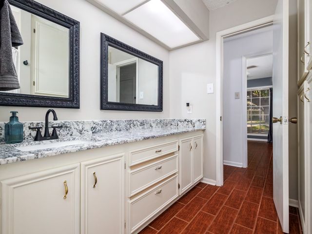 809 Brook Hollow Street, Brownwood, TX 76801