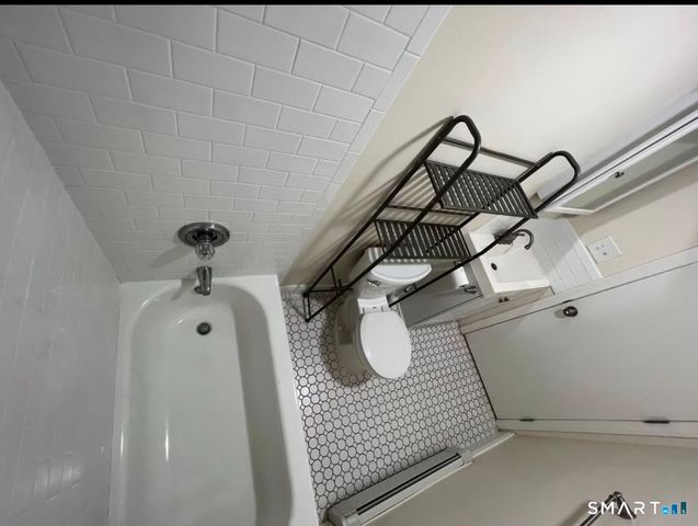 967 Hancock Avenue, Bridgeport, CT 06605