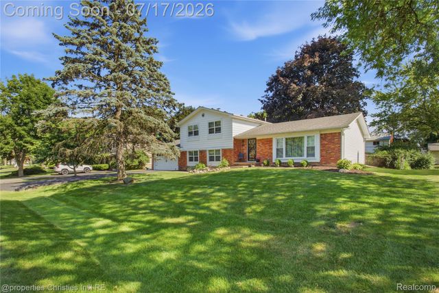 5569 Tadworth Place, West Bloomfield Charter Township, MI 48322